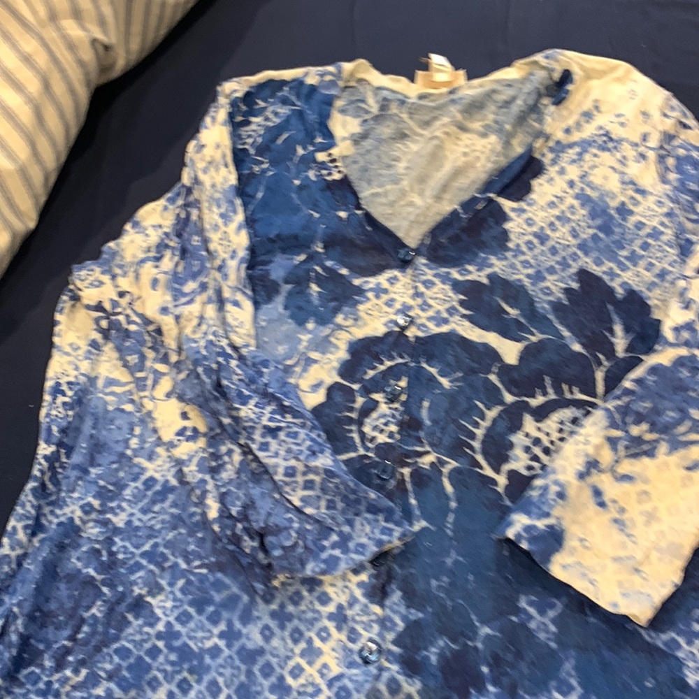 Ladies lightweight sweater